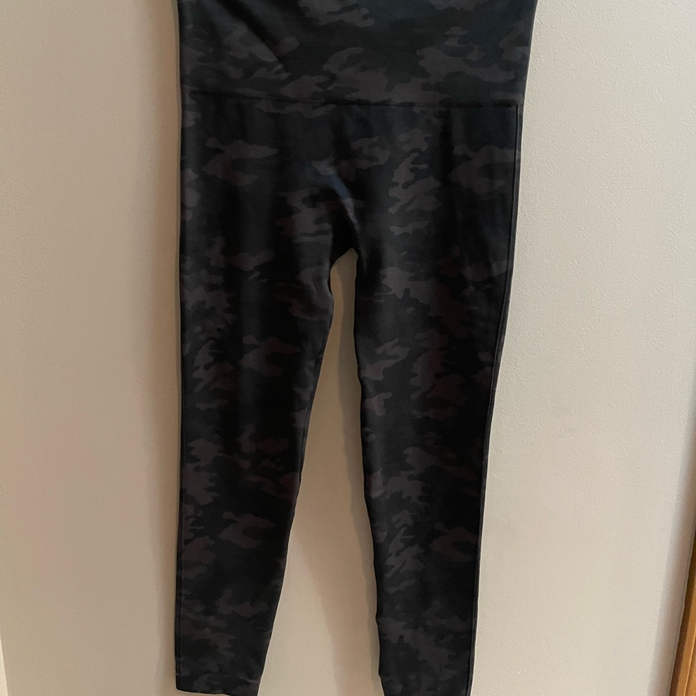 SPANX Dark Camouflage Leggings
